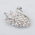 Swan Shape Fashion Zinc-alloy Brooch with Shining Swarovski Crystal